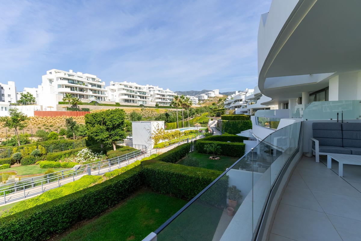 2 Bed Apartment for sale in Higueron Costa Del Sol, Málaga, Spain
