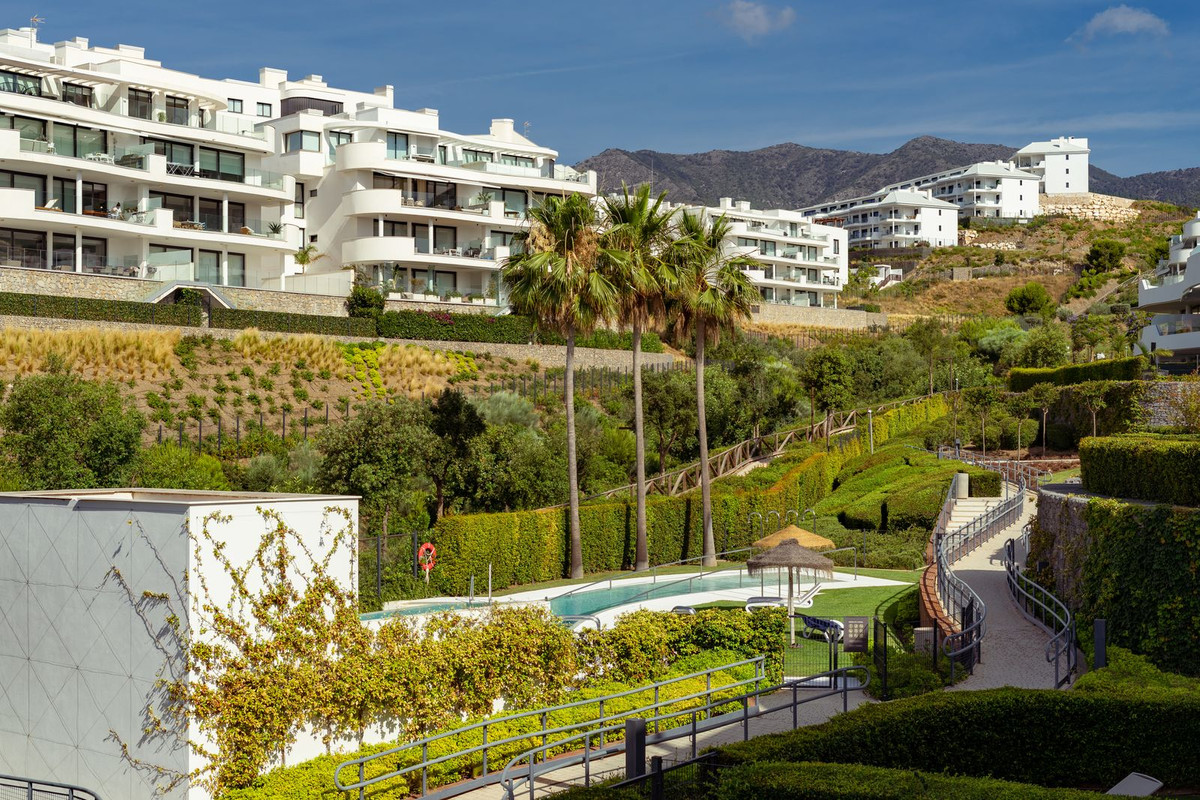 2 Bed Apartment for sale in Higueron Costa Del Sol, Málaga, Spain
