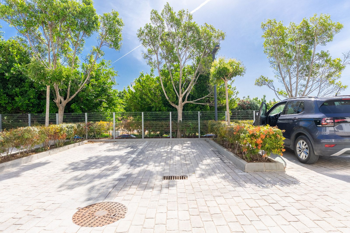 2 Bed Apartment for sale in Higueron Costa Del Sol, Málaga, Spain
