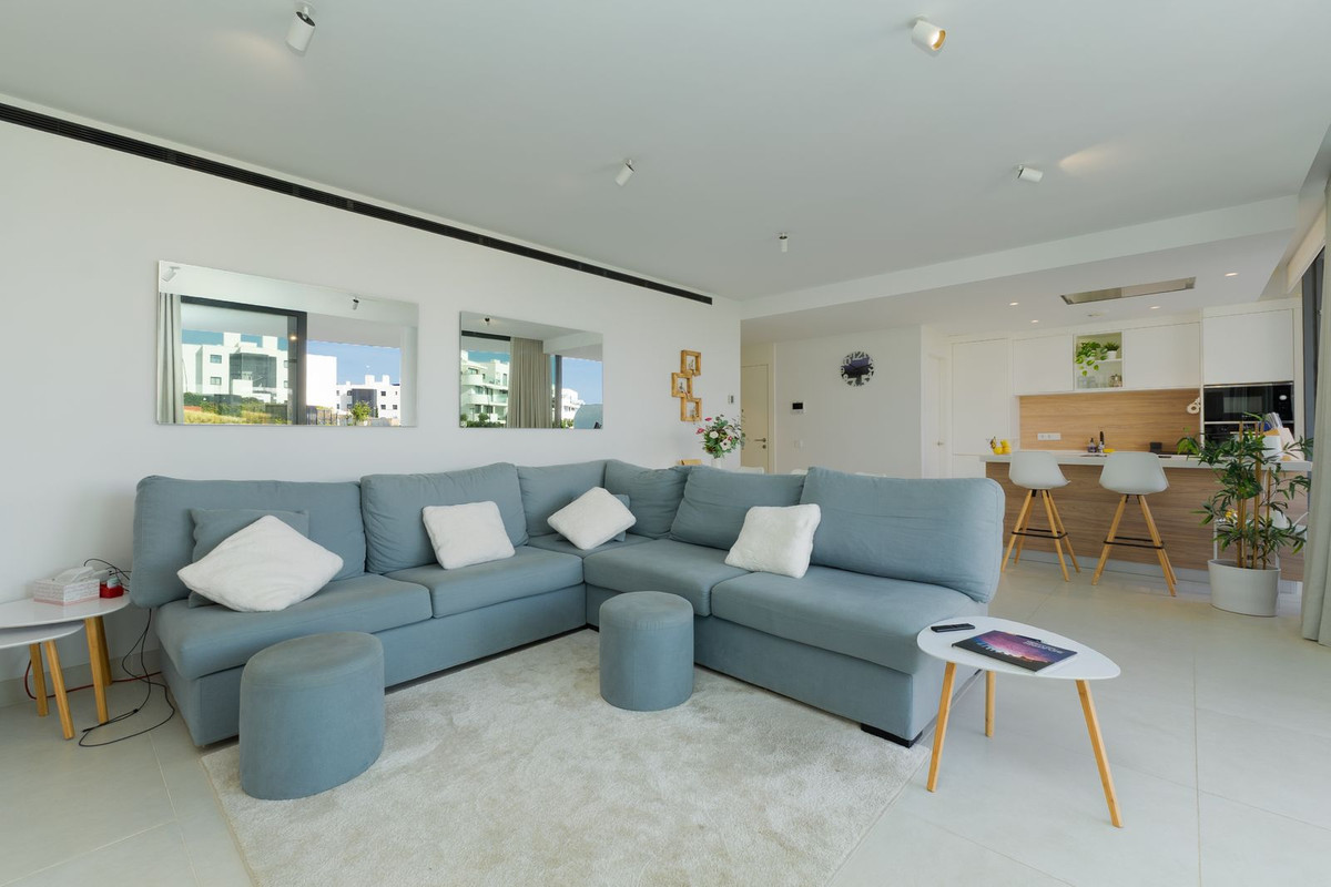 2 Bed Apartment for sale in Higueron Costa Del Sol, Málaga, Spain