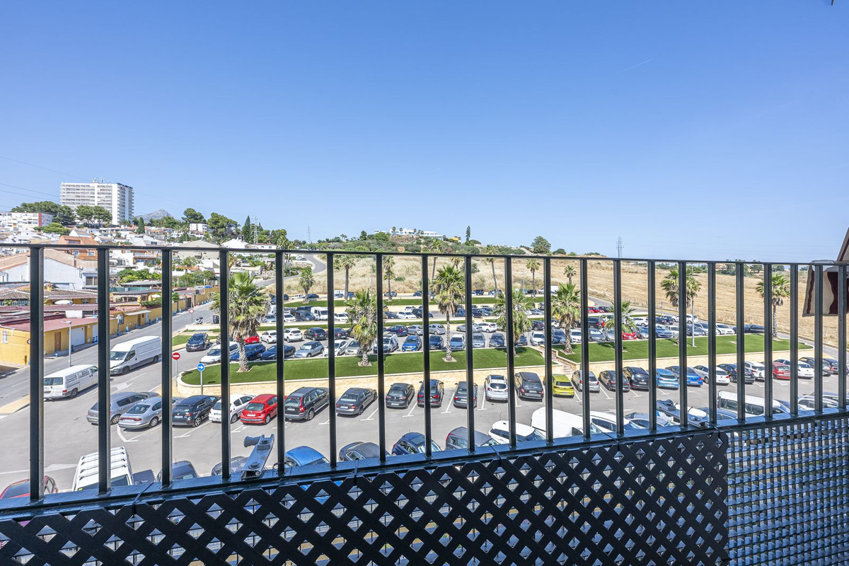 Se vende Apartamento Planta Media de 3 dormitorios en Costa Del Sol, Málaga, España