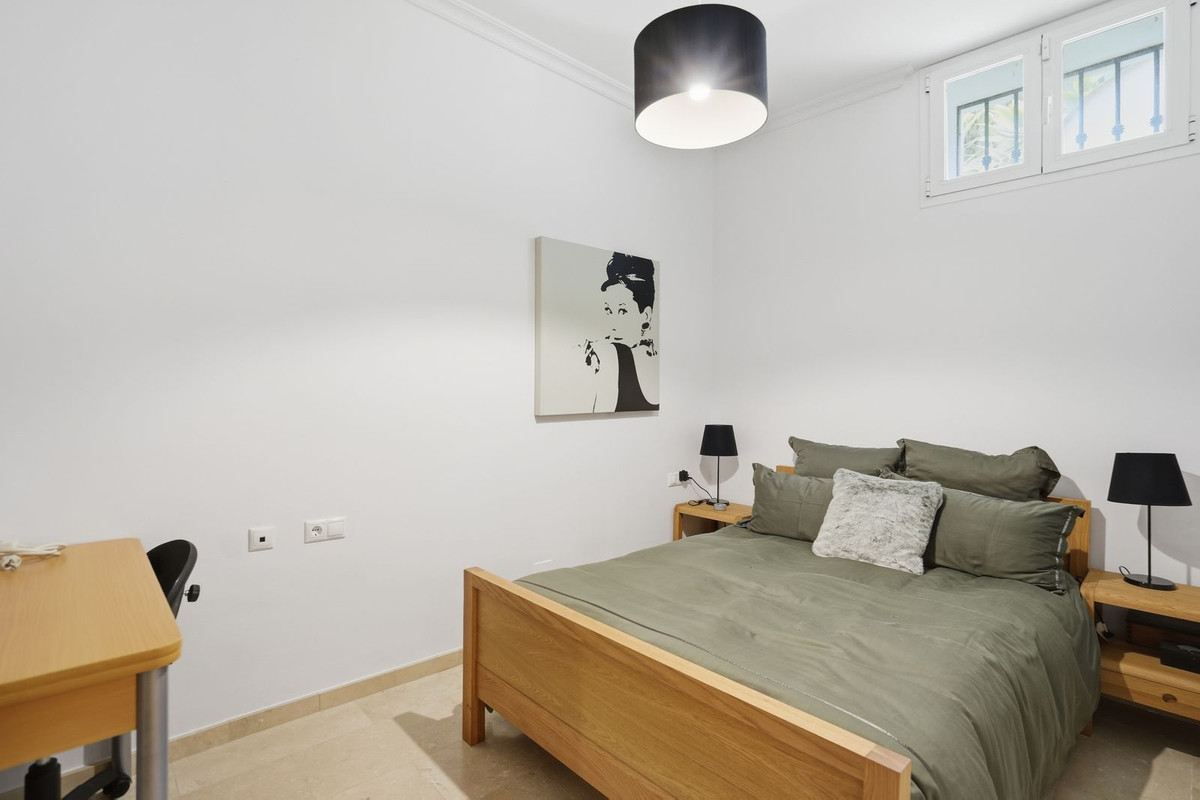 4 Bed Townhouse for sale in Istán Costa Del Sol, Málaga, Spain
