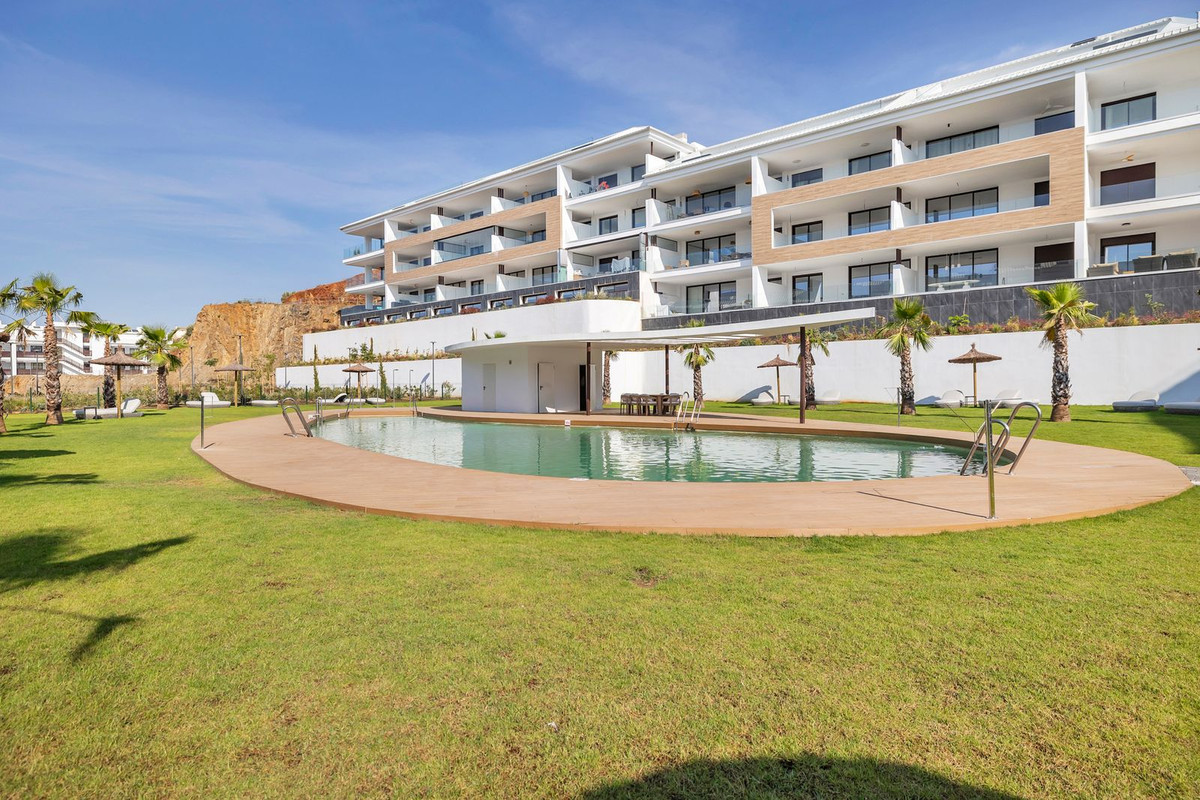 Se vende Apartamento Planta Baja de 3 dormitorios en Costa Del Sol, Málaga, España
