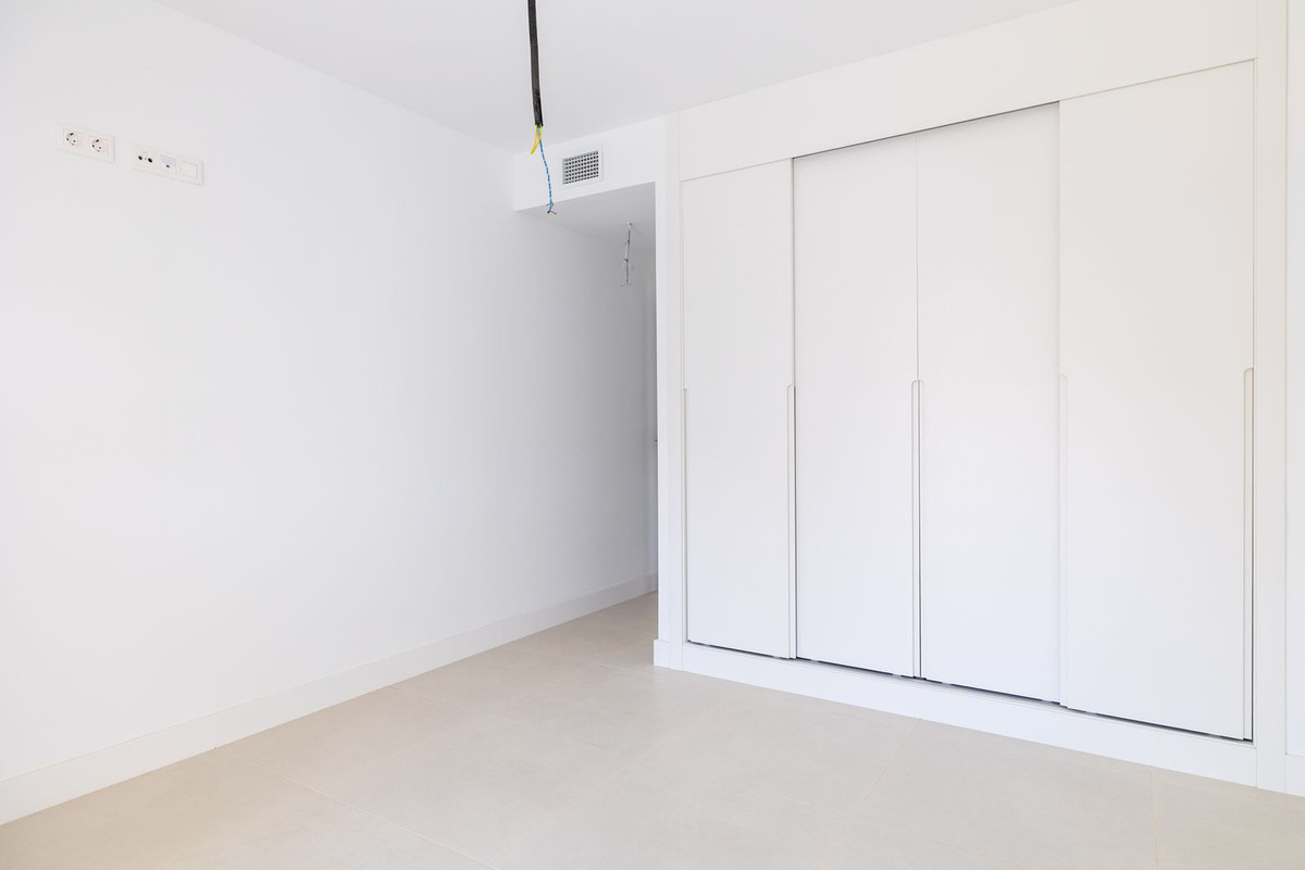 Se vende Apartamento Planta Baja de 3 dormitorios en Costa Del Sol, Málaga, España