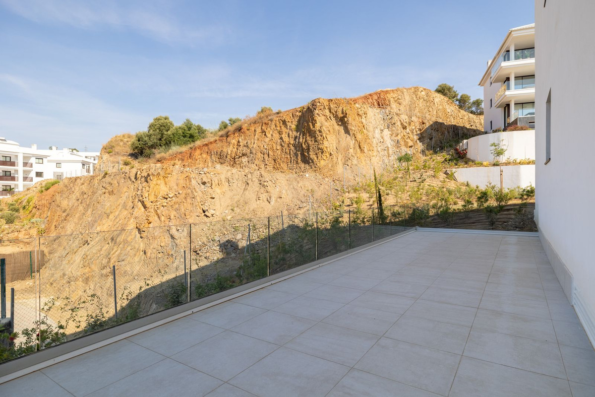 Se vende Apartamento Planta Baja de 3 dormitorios en Costa Del Sol, Málaga, España