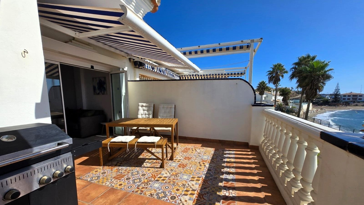 Se vende Apartamento Planta Media de 2 dormitorios en Costa Del Sol, Málaga, España