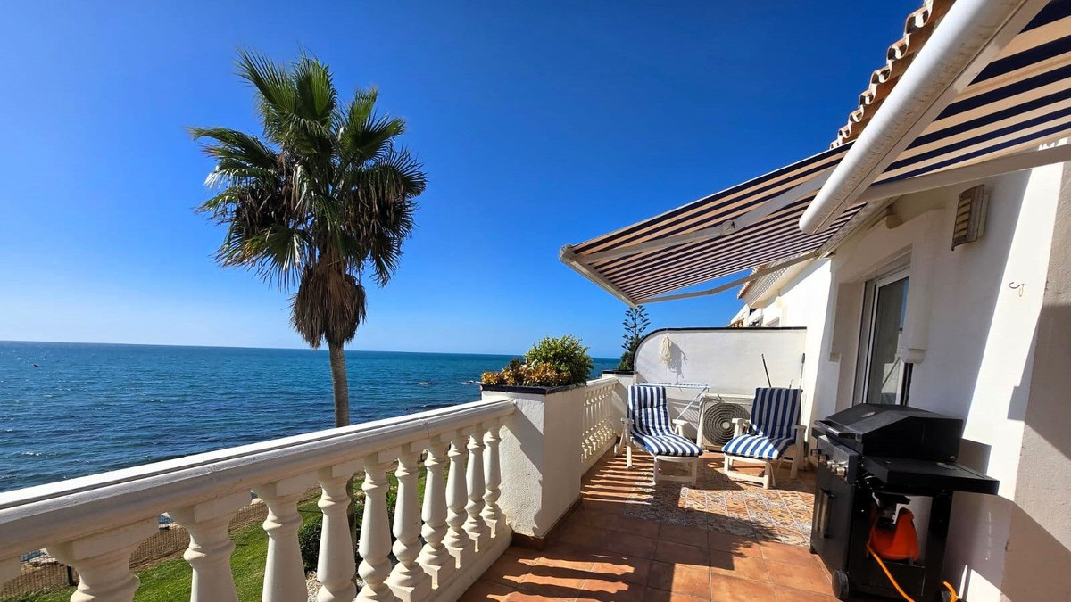 Se vende Apartamento Planta Media de 2 dormitorios en Costa Del Sol, Málaga, España