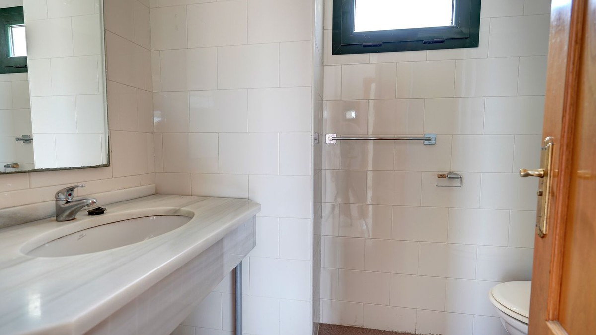 2 Bed Apartment for sale in Miraflores Costa Del Sol, Málaga, Spain