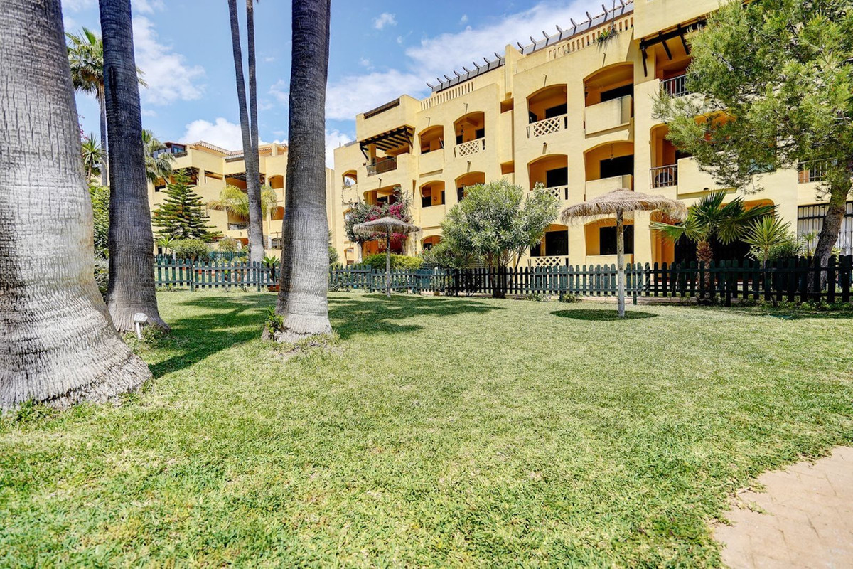 2 Bed Apartment for sale in Miraflores Costa Del Sol, Málaga, Spain