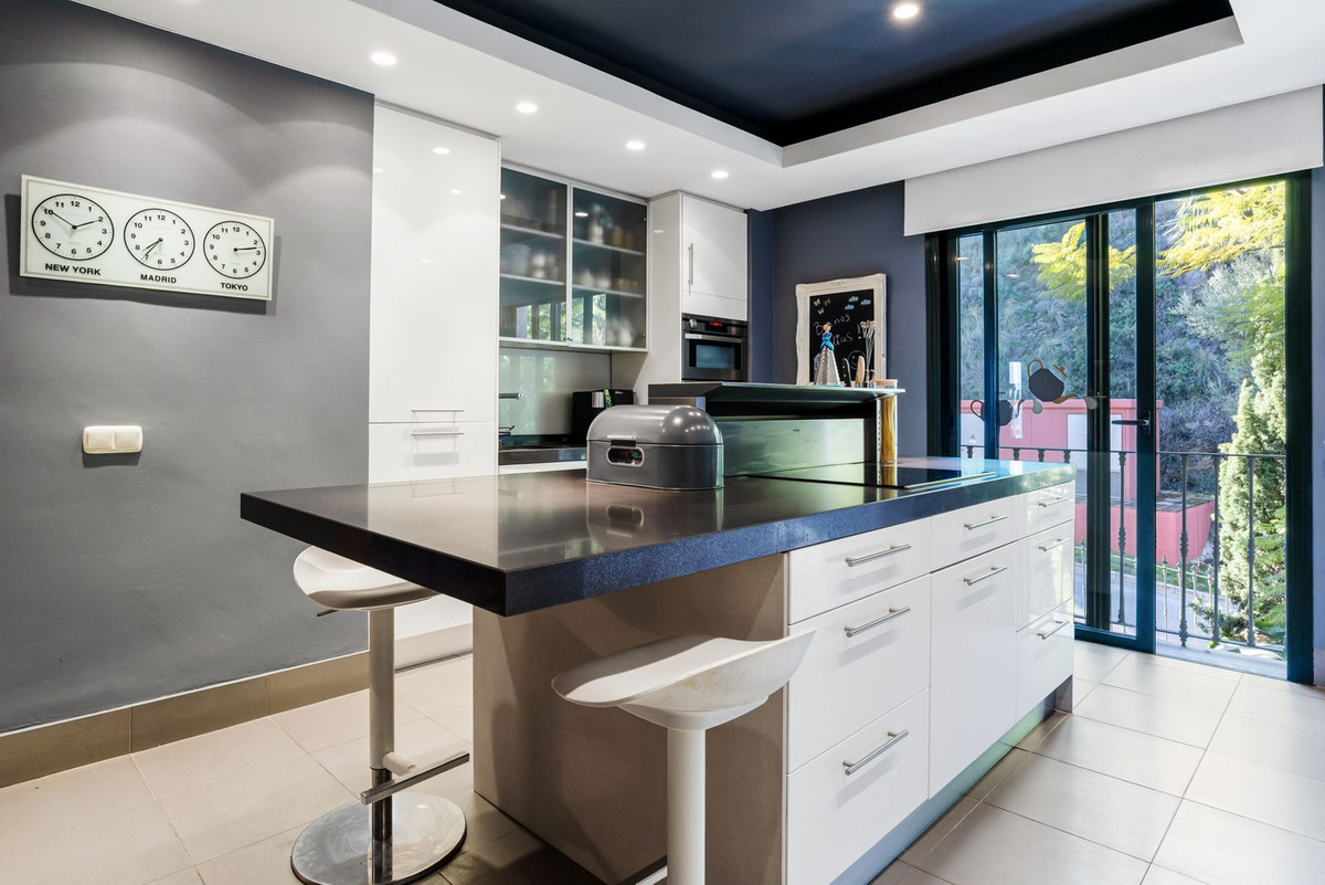 3 Bed Apartment for sale in Monte Halcones Costa Del Sol, Málaga, Spain