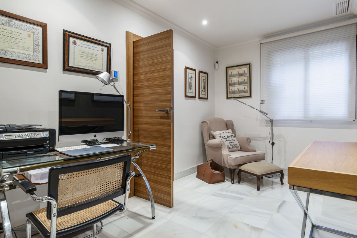 3 Bed Apartment for sale in Monte Halcones Costa Del Sol, Málaga, Spain