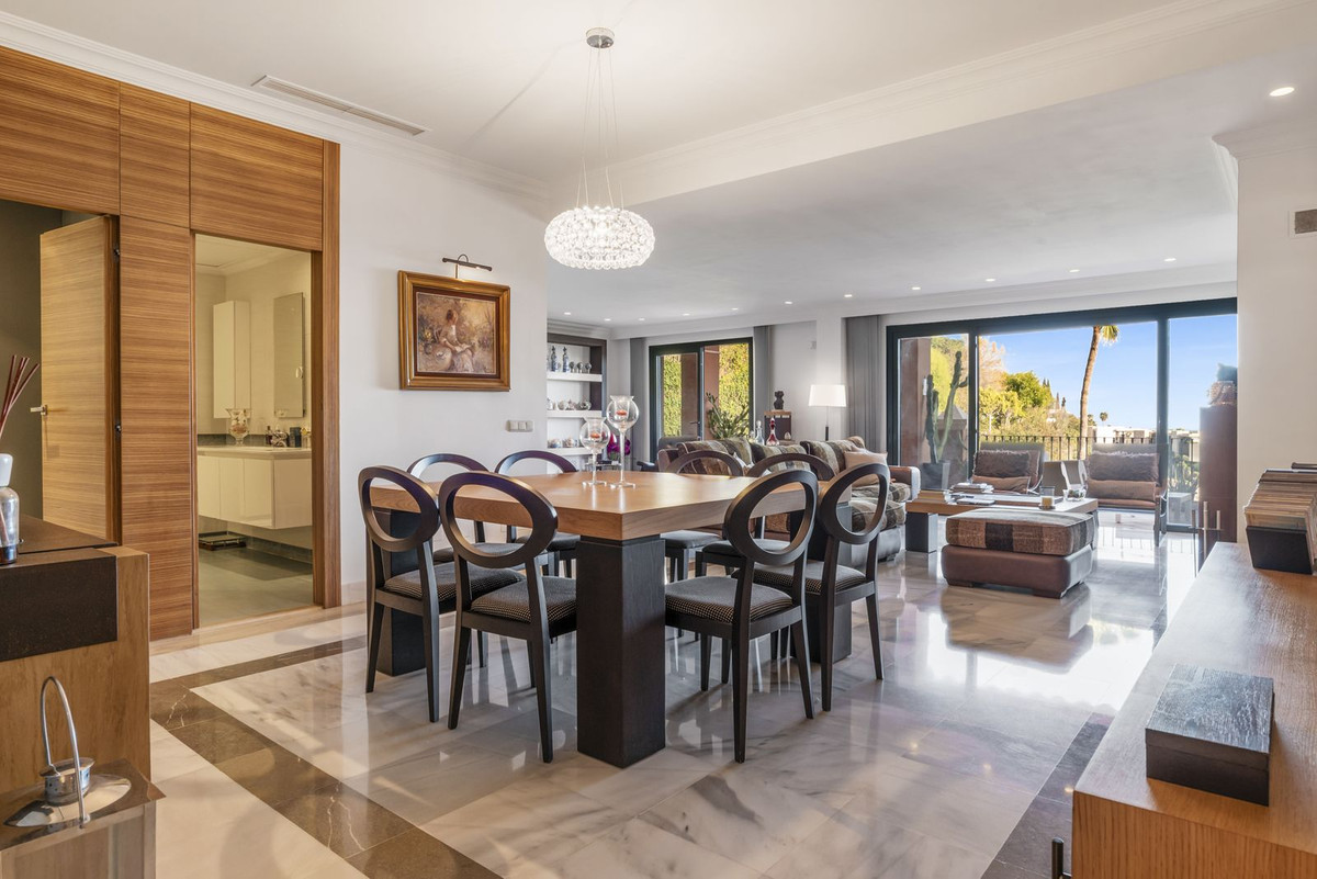 3 Bed Apartment for sale in Monte Halcones Costa Del Sol, Málaga, Spain