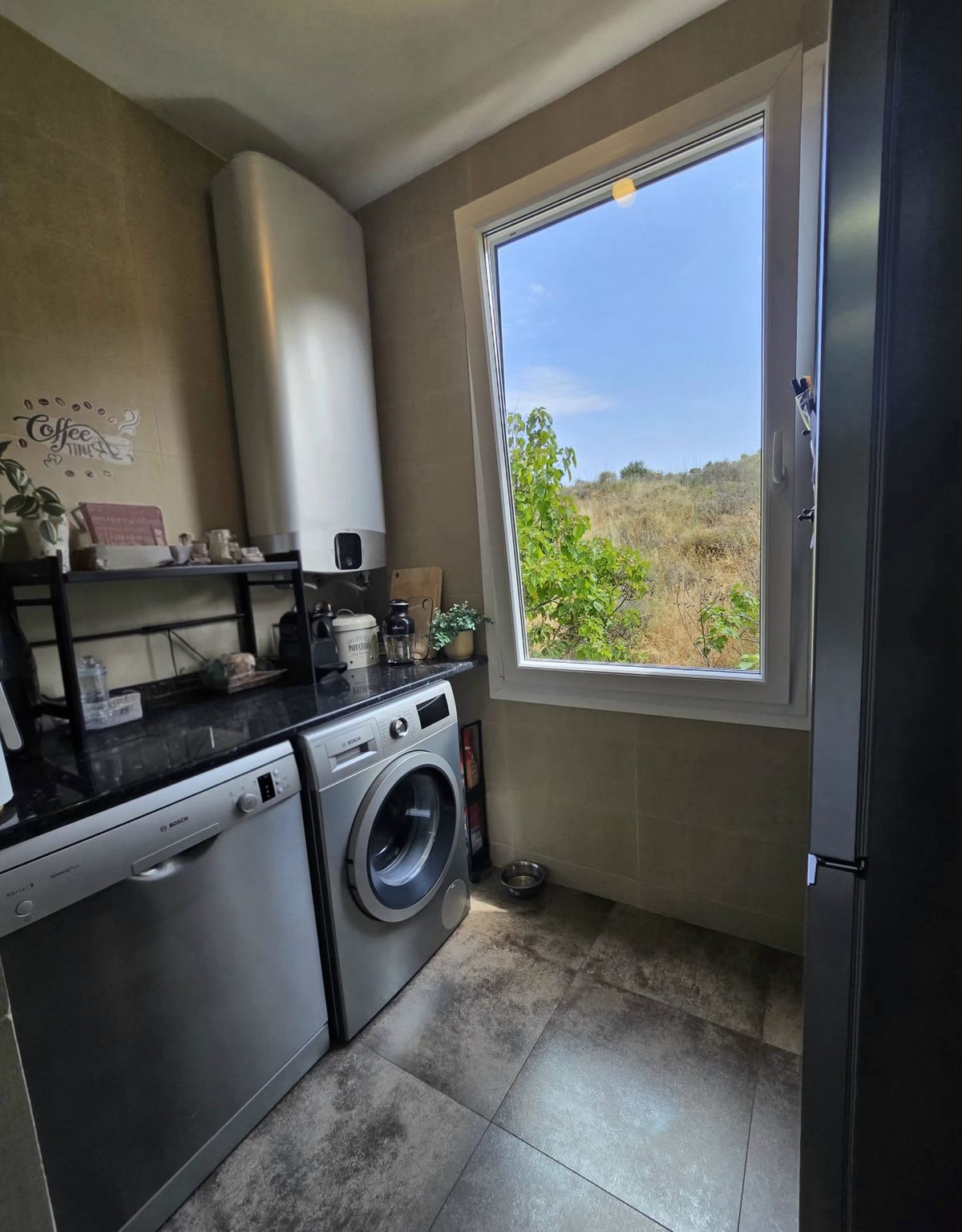 3 Bed Apartment for sale in Calahonda Costa Del Sol, Málaga, Spain