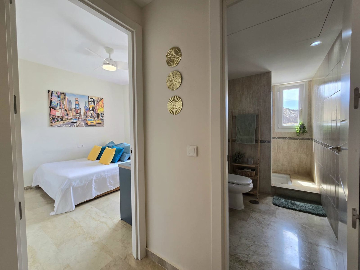 3 Bed Apartment for sale in Calahonda Costa Del Sol, Málaga, Spain
