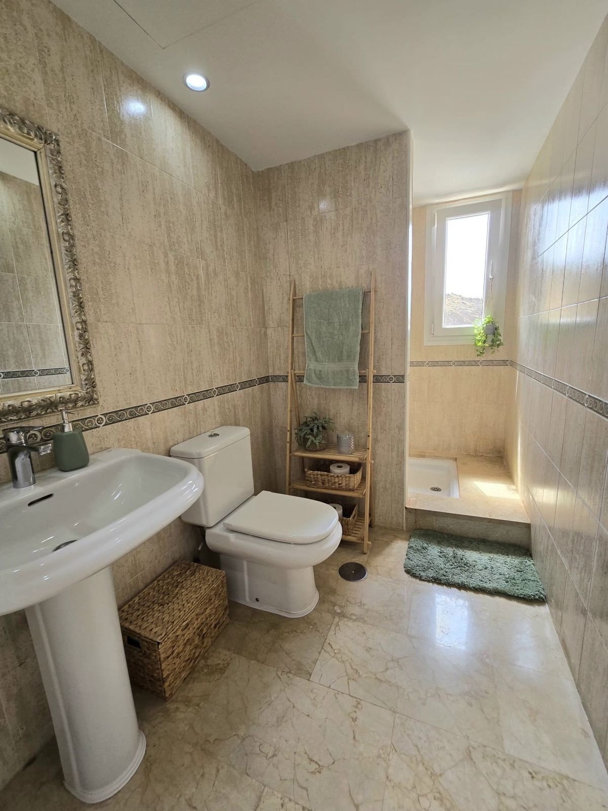 3 Bed Apartment for sale in Calahonda Costa Del Sol, Málaga, Spain