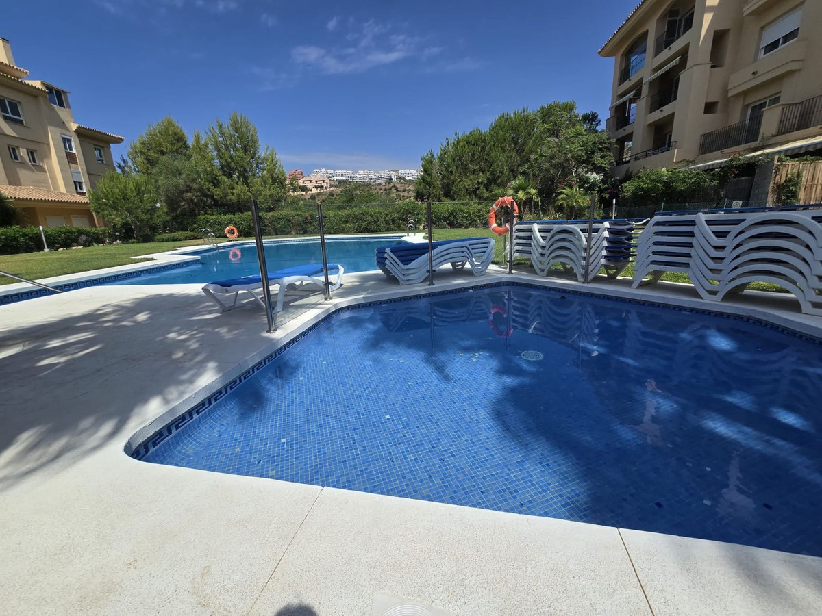 3 Bed Apartment for sale in Calahonda Costa Del Sol, Málaga, Spain