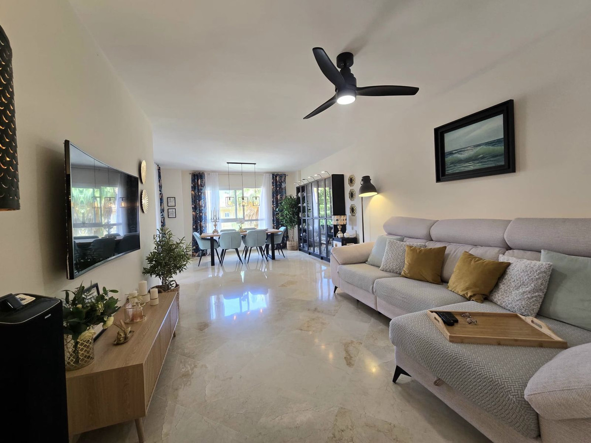 3 Bed Apartment for sale in Calahonda Costa Del Sol, Málaga, Spain
