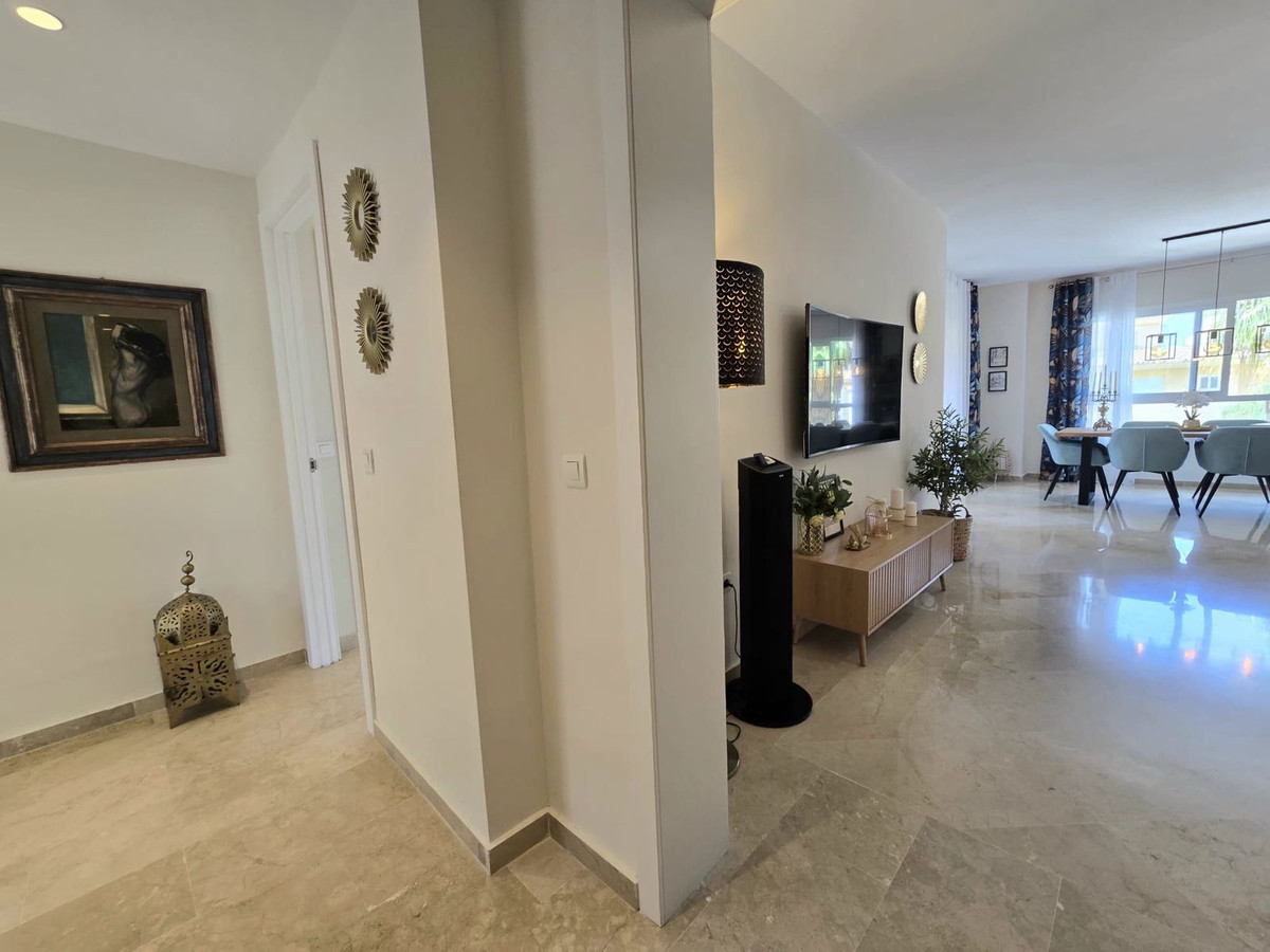 3 Bed Apartment for sale in Calahonda Costa Del Sol, Málaga, Spain