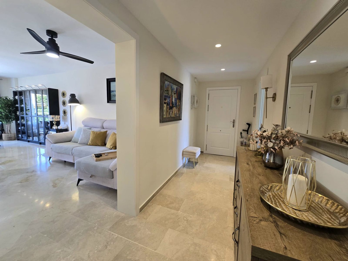 3 Bed Apartment for sale in Calahonda Costa Del Sol, Málaga, Spain