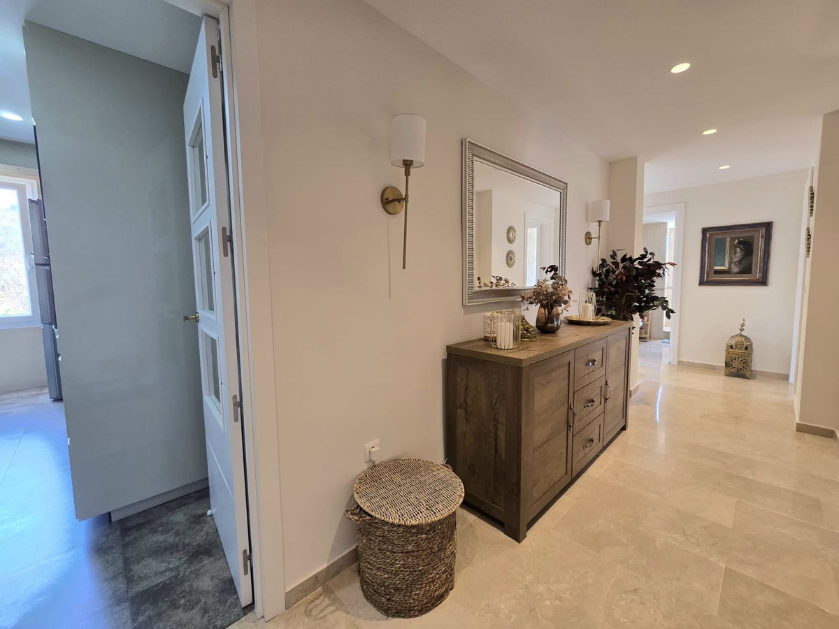 3 Bed Apartment for sale in Calahonda Costa Del Sol, Málaga, Spain