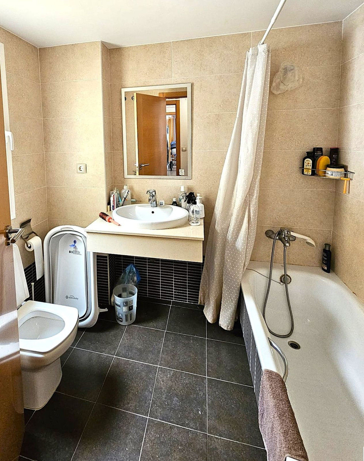 2 Bed Apartment for sale in Estepona Costa Del Sol, Málaga, Spain