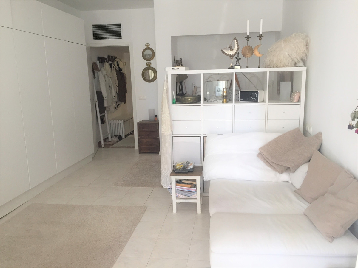 1 Bed Apartment for sale in Fuengirola Costa Del Sol, Málaga, Spain