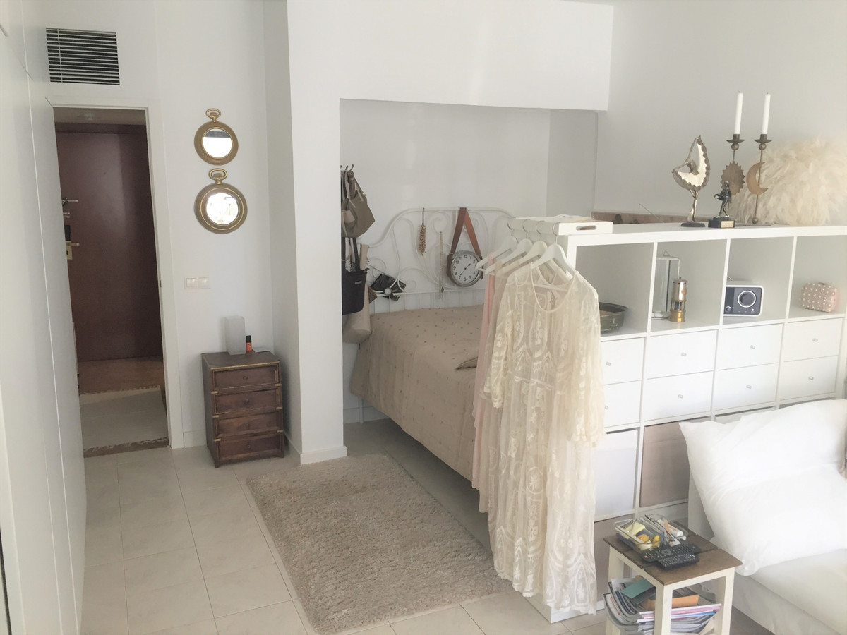 1 Bed Apartment for sale in Fuengirola Costa Del Sol, Málaga, Spain