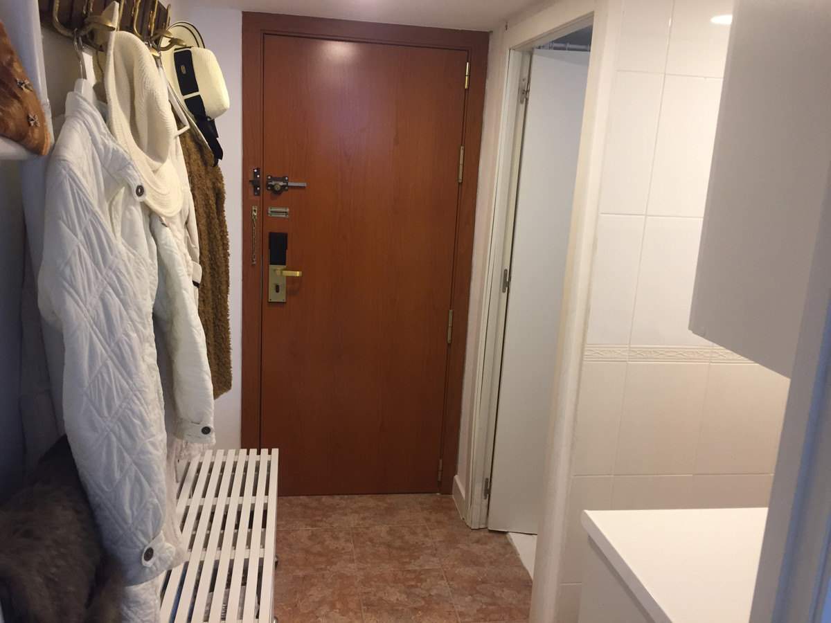 1 Bed Apartment for sale in Fuengirola Costa Del Sol, Málaga, Spain
