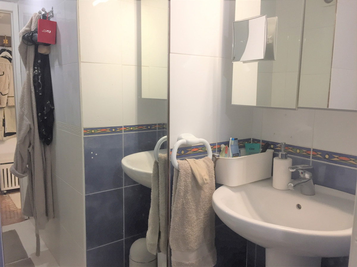 1 Bed Apartment for sale in Fuengirola Costa Del Sol, Málaga, Spain