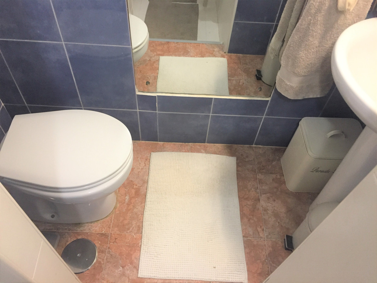 1 Bed Apartment for sale in Fuengirola Costa Del Sol, Málaga, Spain