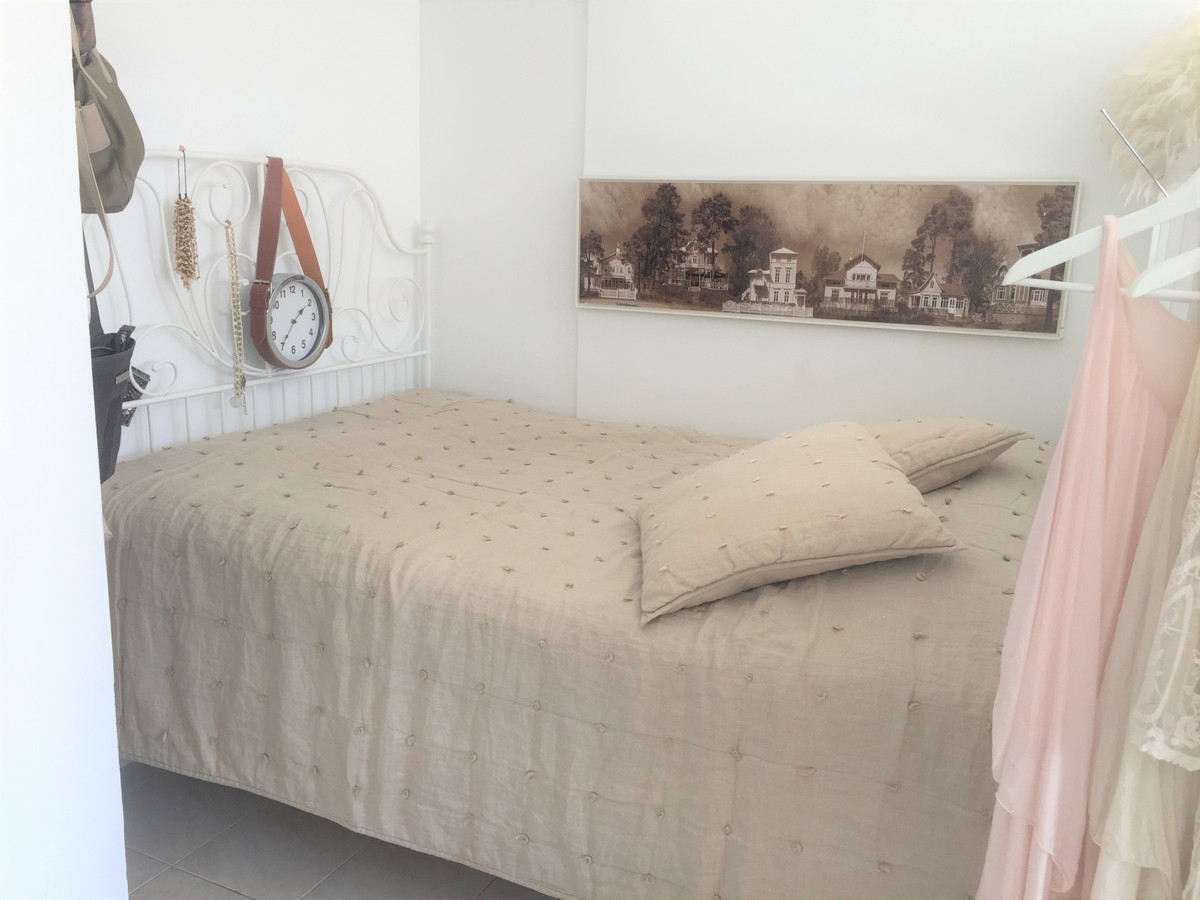 1 Bed Apartment for sale in Fuengirola Costa Del Sol, Málaga, Spain