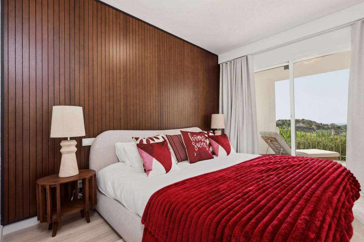 3 Bed Apartment for sale in La Quinta Costa Del Sol, Málaga, Spain