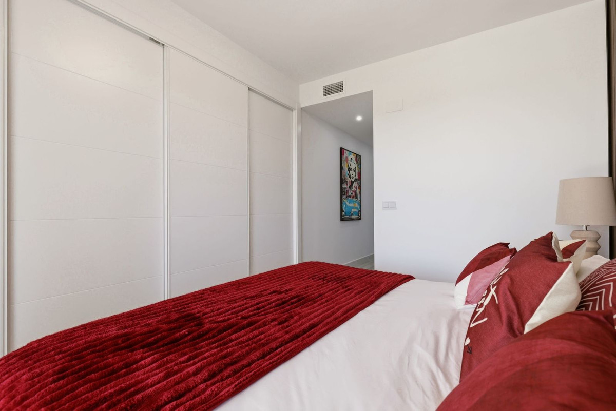 3 Bed Apartment for sale in La Quinta Costa Del Sol, Málaga, Spain