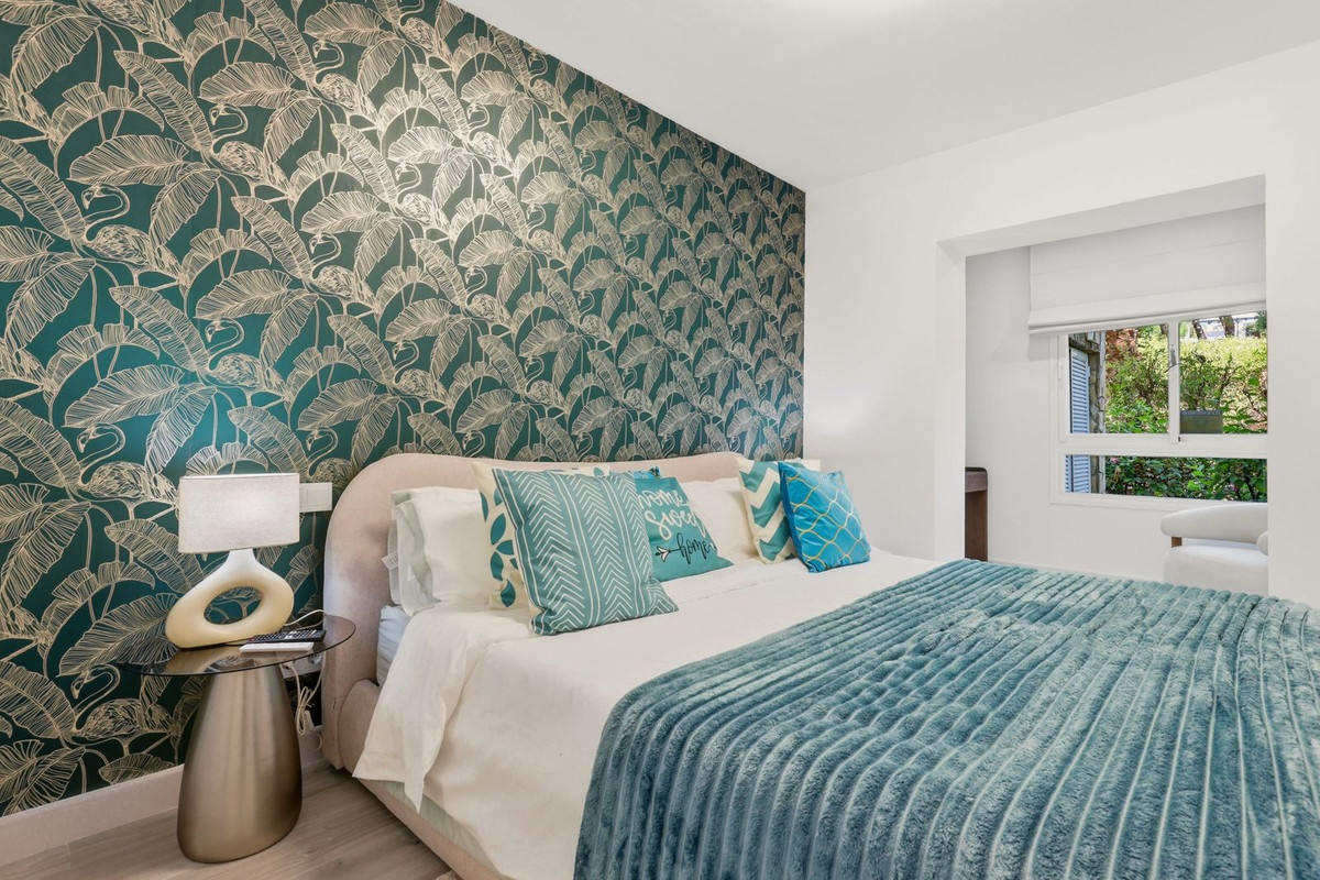 3 Bed Apartment for sale in La Quinta Costa Del Sol, Málaga, Spain