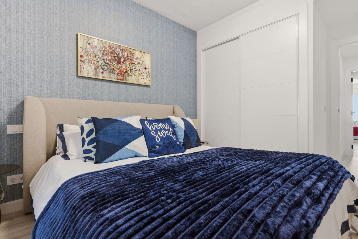 3 Bed Apartment for sale in La Quinta Costa Del Sol, Málaga, Spain