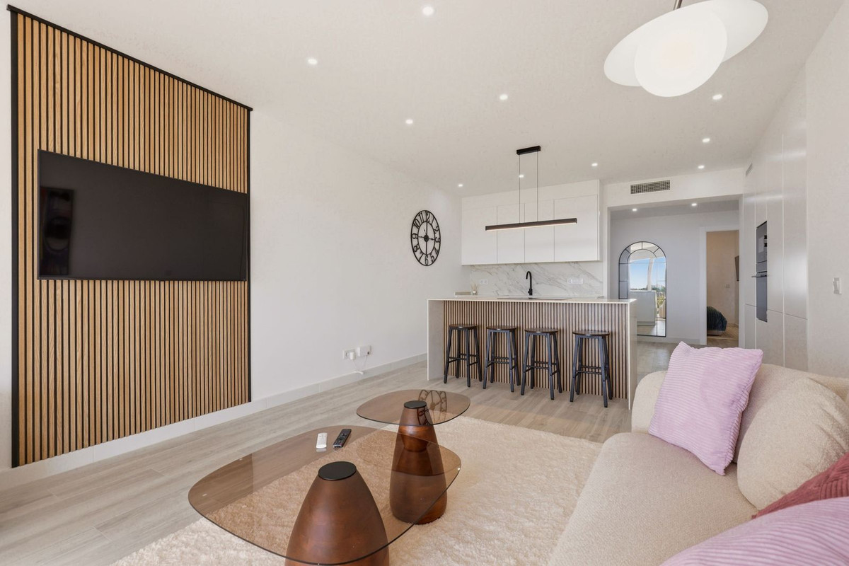 3 Bed Apartment for sale in La Quinta Costa Del Sol, Málaga, Spain