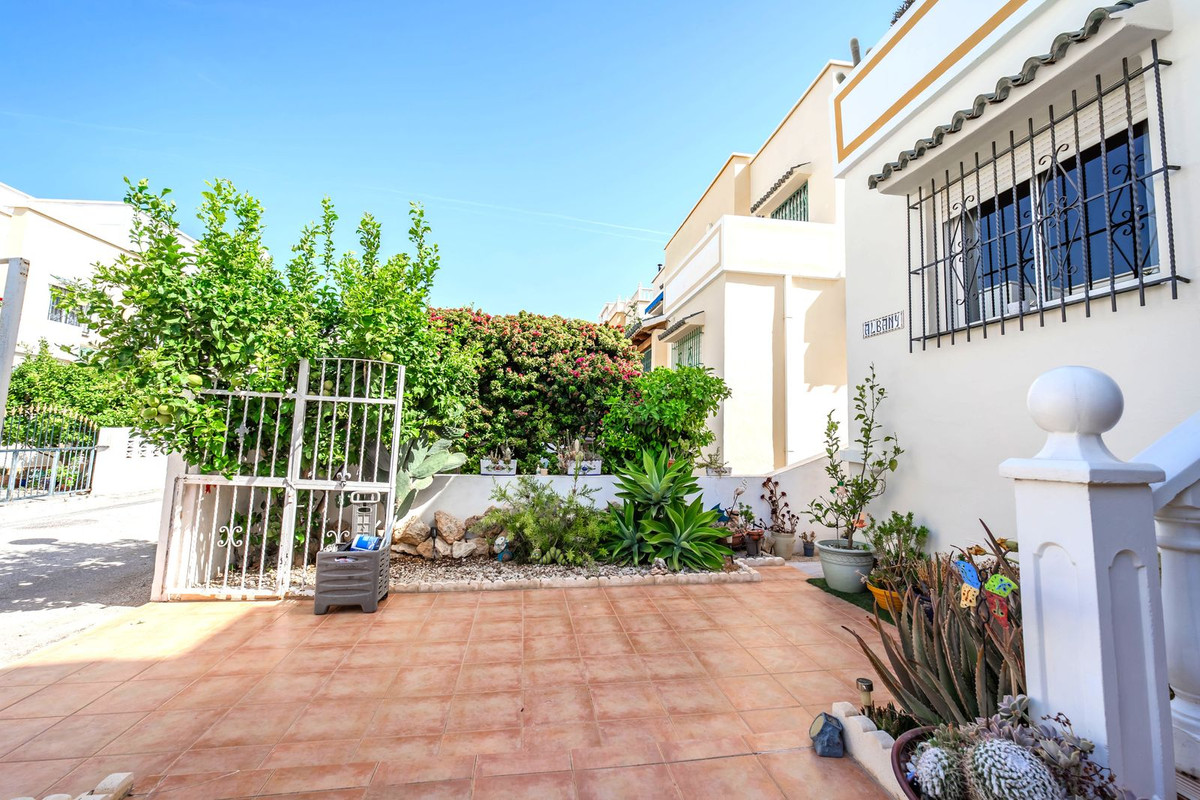 3 Bed Townhouse for sale in Orihuela Costa Costa Blanca, Alicante, Spain