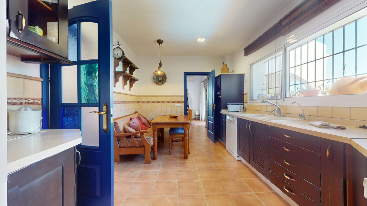 4 Bed Townhouse for sale in Valtocado Costa Del Sol, Málaga, Spain