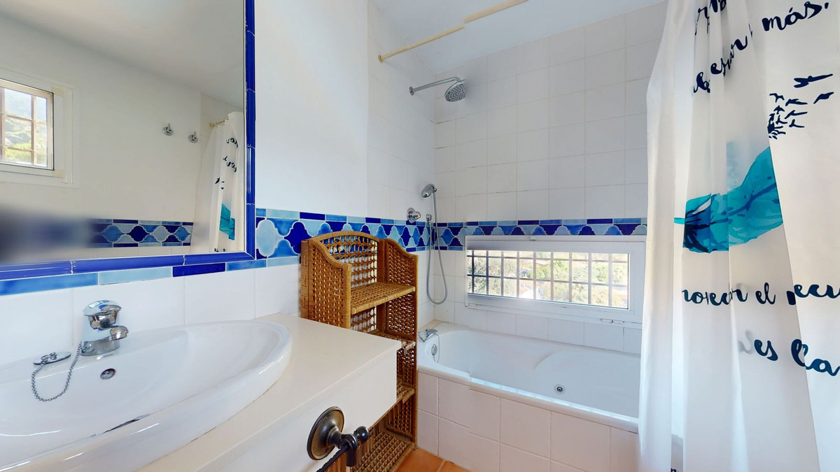 4 Bed Townhouse for sale in Valtocado Costa Del Sol, Málaga, Spain