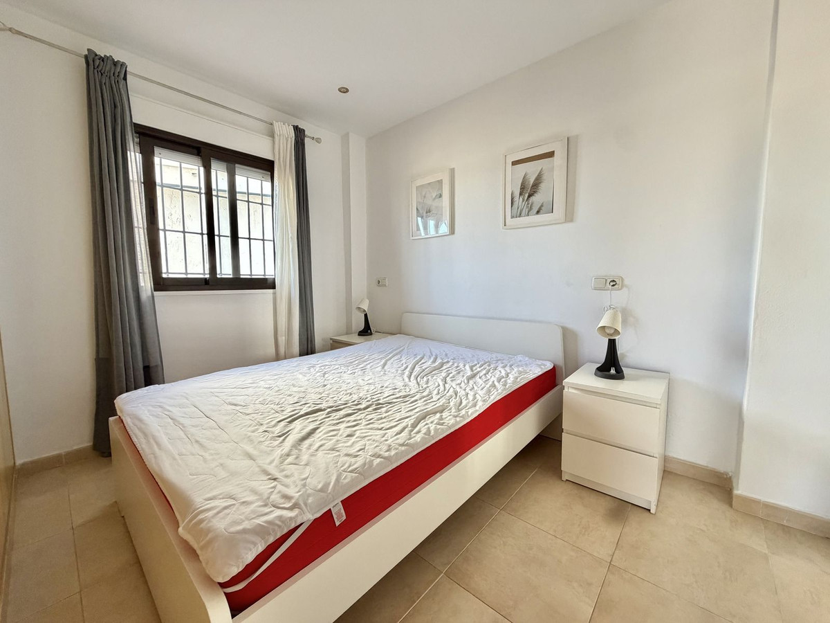3 Bed Apartment for sale in Fuengirola Costa Del Sol, Málaga, Spain