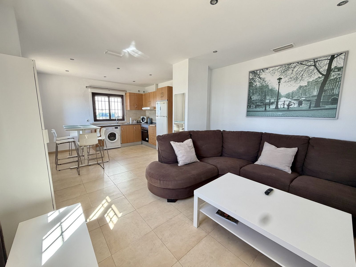 3 Bed Apartment for sale in Fuengirola Costa Del Sol, Málaga, Spain