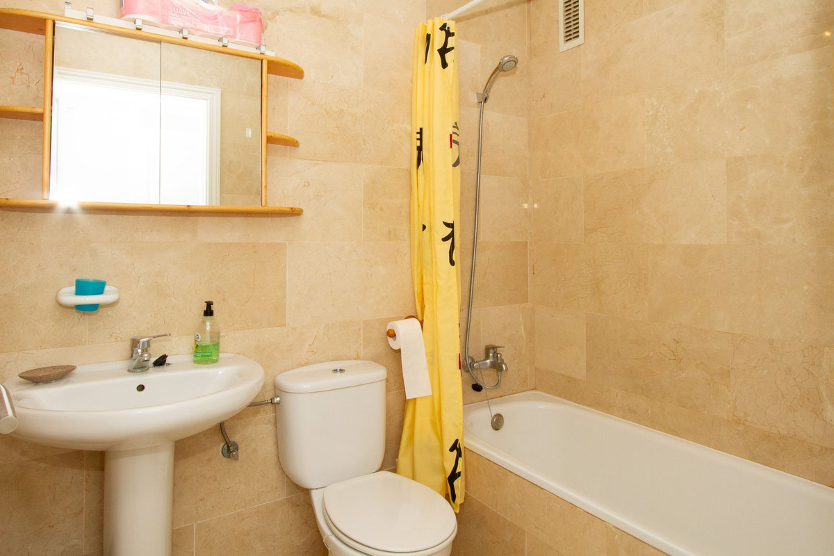 2 Bed Apartment for sale in Riviera Del Sol Costa Del Sol, Málaga, Spain