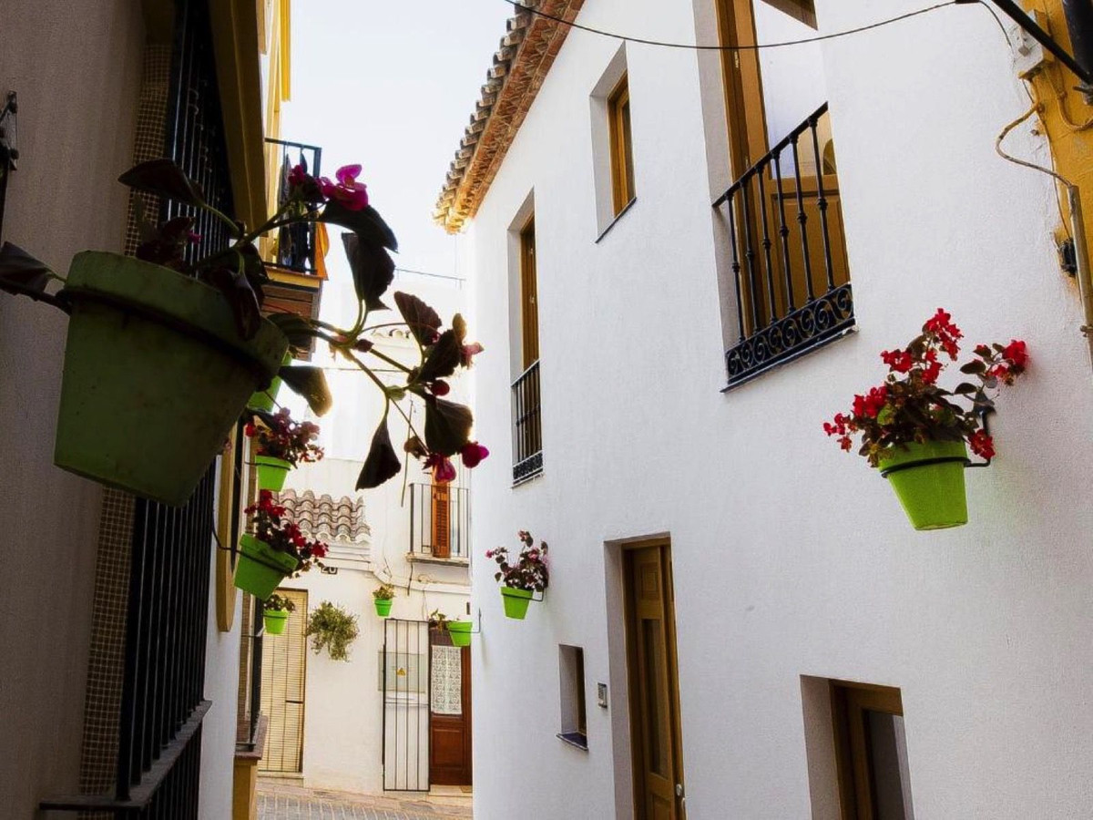 1 Bed Apartment for sale in Estepona Costa Del Sol, Málaga, Spain