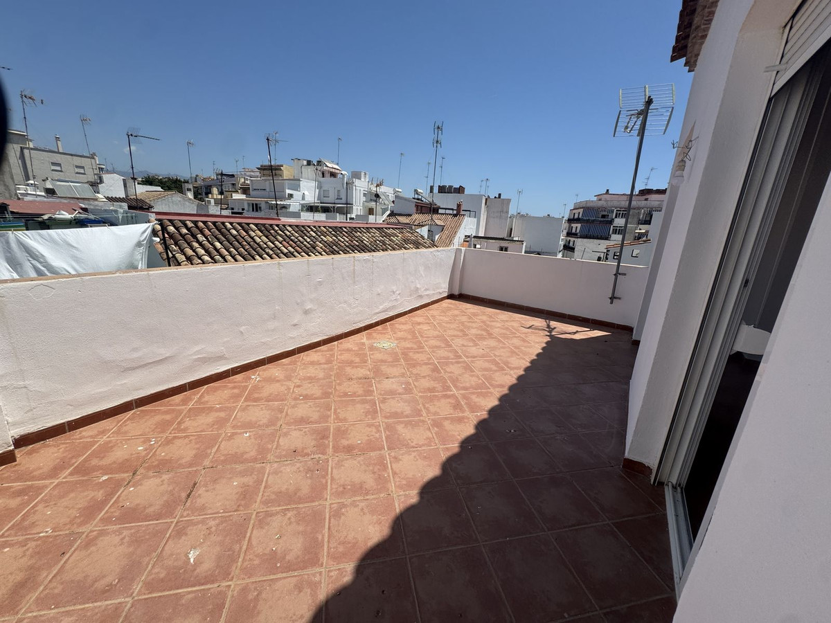 1 Bed Apartment for sale in Estepona Costa Del Sol, Málaga, Spain