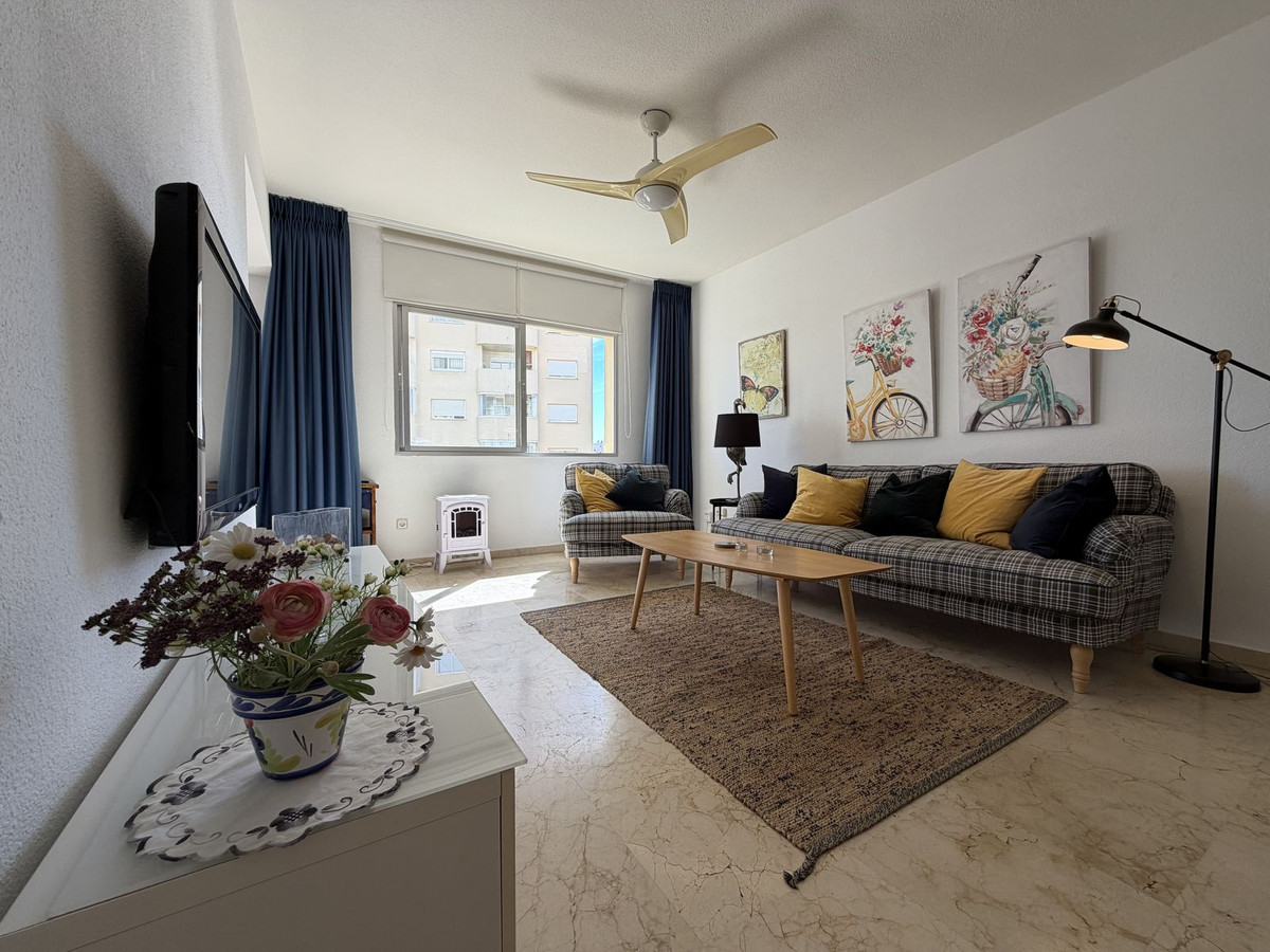 1 Bed Apartment for sale in Estepona Costa Del Sol, Málaga, Spain