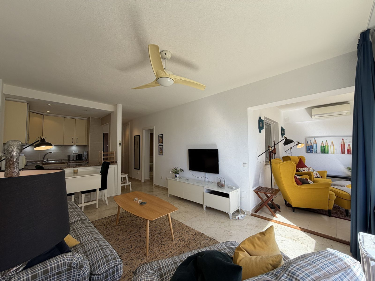 1 Bed Apartment for sale in Estepona Costa Del Sol, Málaga, Spain