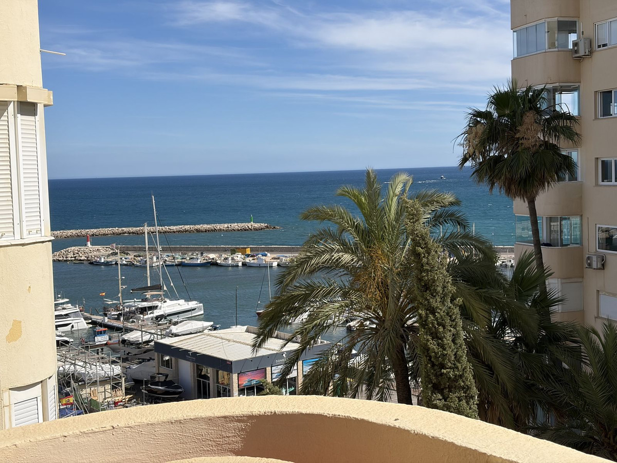 1 Bed Apartment for sale in Estepona Costa Del Sol, Málaga, Spain