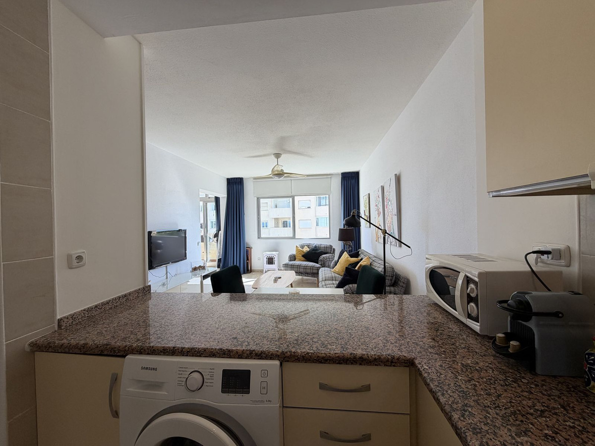 1 Bed Apartment for sale in Estepona Costa Del Sol, Málaga, Spain