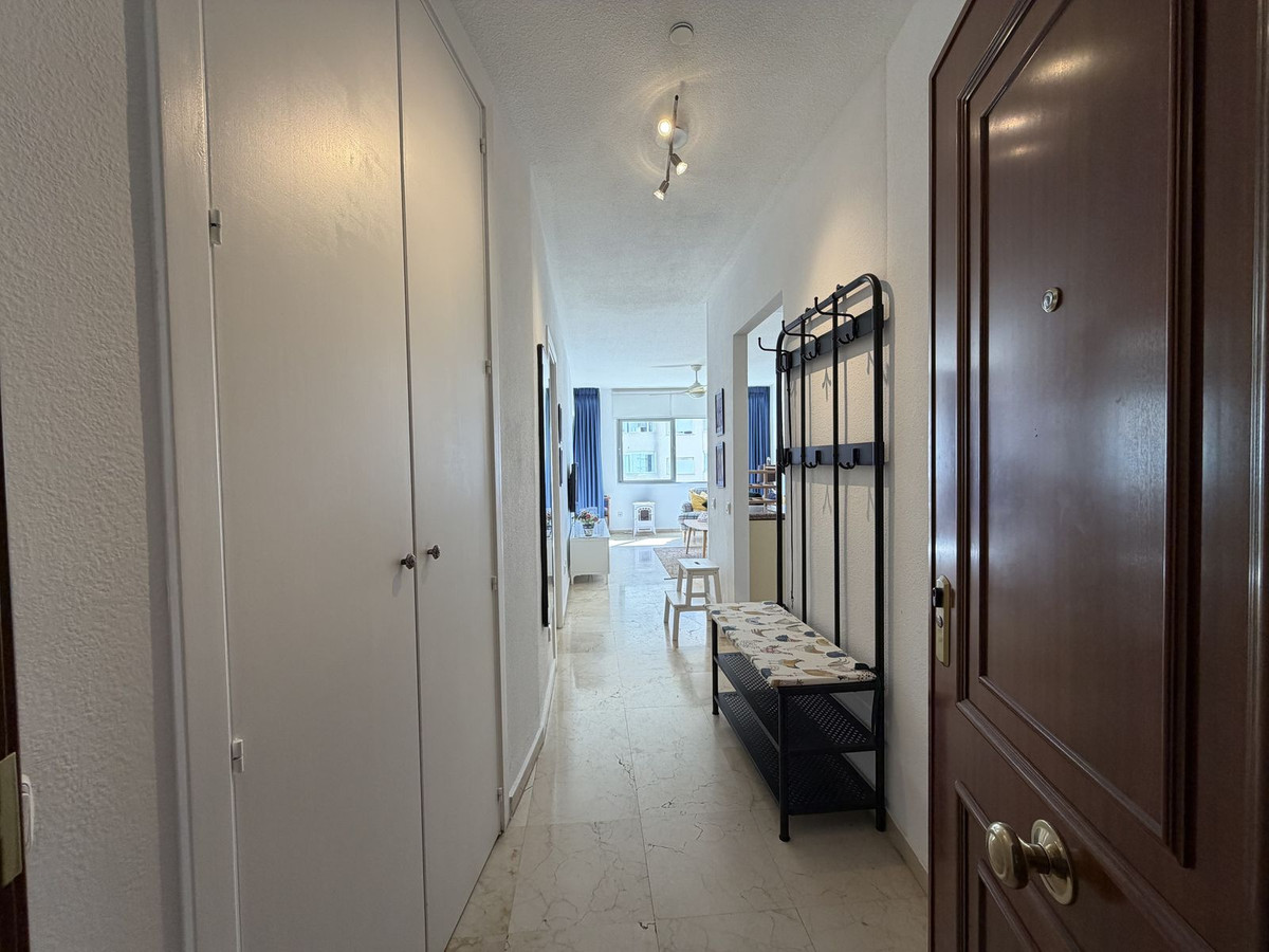 1 Bed Apartment for sale in Estepona Costa Del Sol, Málaga, Spain