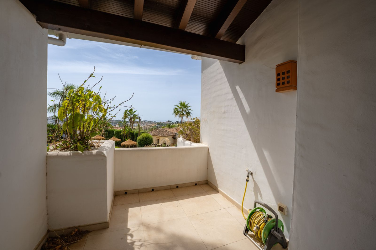 3 Bed Townhouse for sale in El Paraiso Costa Del Sol, Málaga, Spain